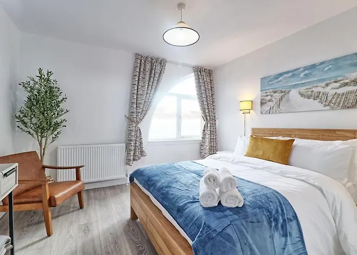 High View House, 3 Bed Flat, Number 41A
