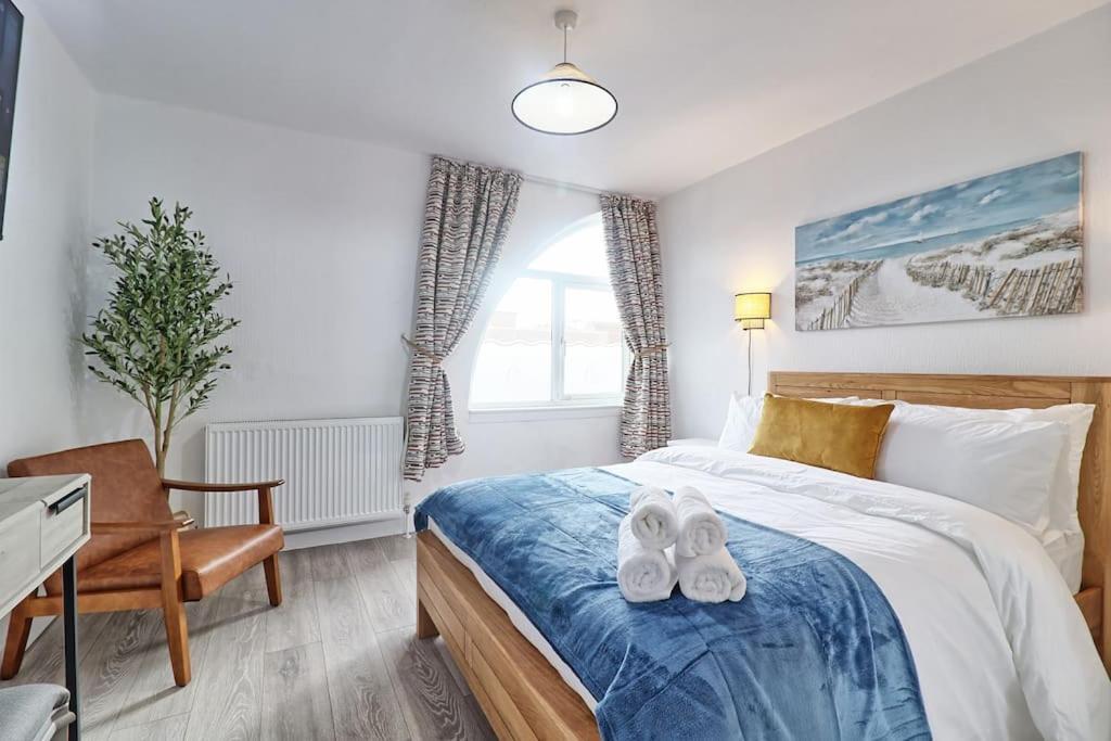 High View House, 3 Bed Flat, Number 41a Walton-on-the-Naze