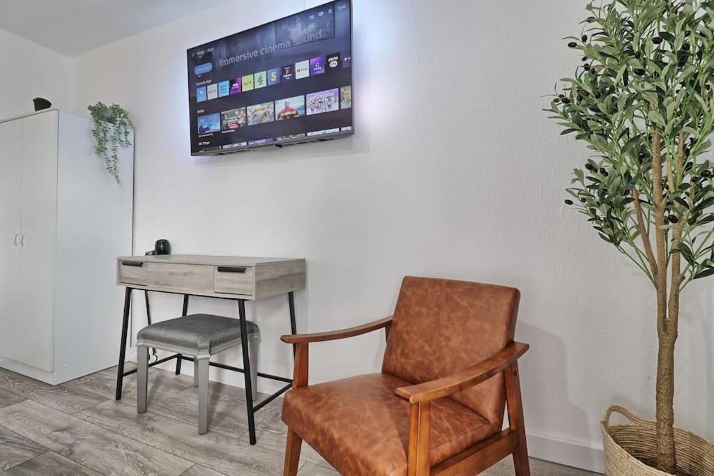 High View House, 3 Bed Flat, Number 41a Apartment